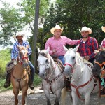 Encabeza Pablo cabalgata de aniversario del ejido Las Ánimas