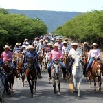 Encabeza Pablo cabalgata de aniversario del ejido Las Ánimas