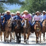 Encabeza Pablo cabalgata de aniversario del ejido Las Ánimas