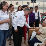 Constata alcalde Gustavo Torres Salinas entrega de televisores digitales a familias tampiqueñas