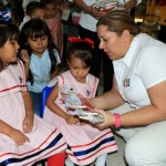 Entrega Verónica mobiliario a la Biblioteca Municipal