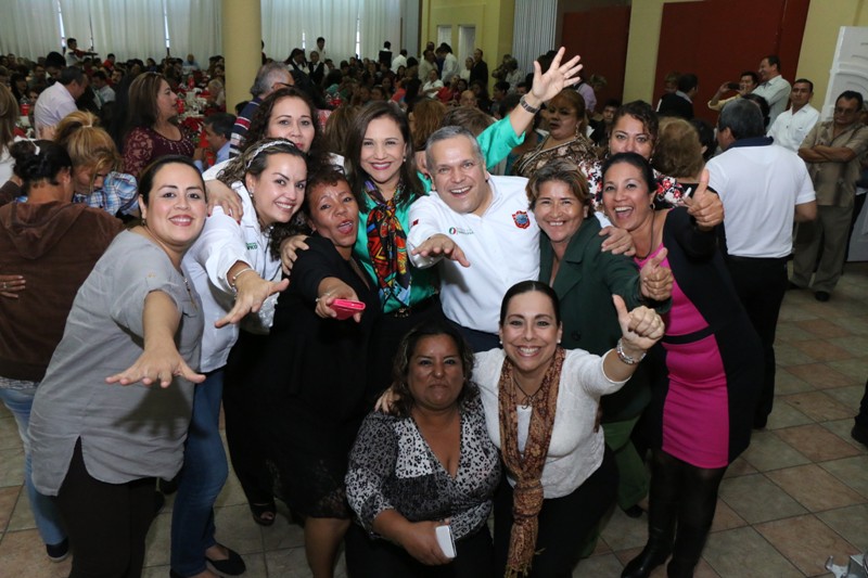 Ofrece Ayuntamiento de Tampico gran Posada Navideña a trabajadores del gobierno municipal