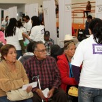 Inician reparto de pantallas digitales a beneficiarios de programas federales