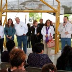 Inician reparto de pantallas digitales a beneficiarios de programas federales