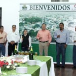 Alcalde y funcionarios celebran tradicional brindis Navideño