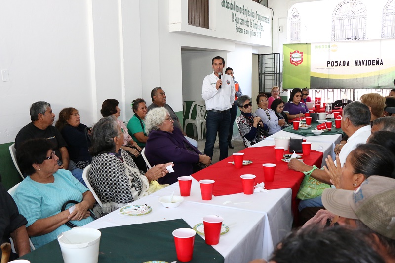 Realiza Gobierno de Tampico posada navideña a pensionados del Ayuntamiento