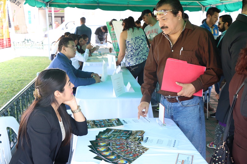 Ofertó el Ayuntamiento de Tampico e Iniciativa privada 300 empleos en la “Feria del Empleo Navideña”