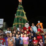 Enciende Gobierno de Tampico Pino Navideño en la Zona Norte