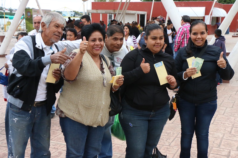 Gobierno del estado y municipio hacen sinergia para ayudar a familias tampiqueñas vulnerables