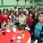 Conviven Gustavo Torres Salinas y su esposa Silvia Alcaraz con integrantes de los Consejos Vecinales