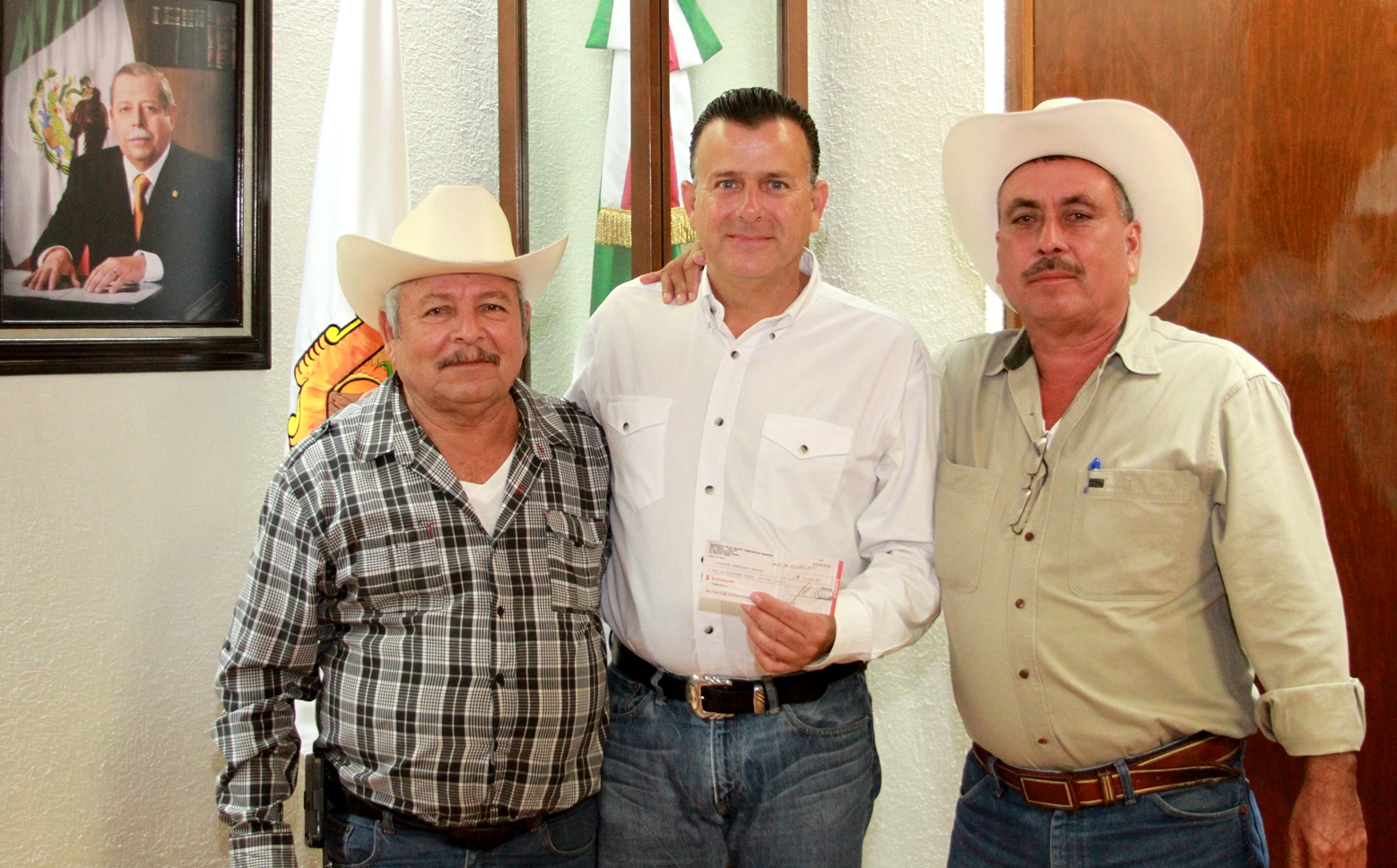 Apoya Municipio festejos de Aniversario del ejido El Refugio