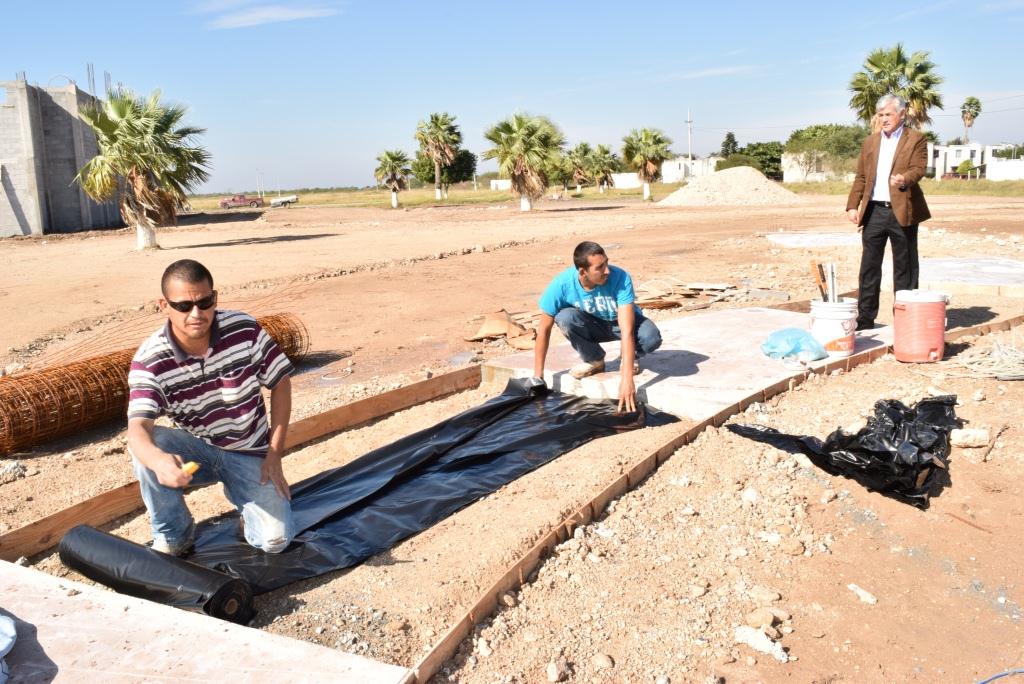 Supervisa alcalde avance de la obra de la unidad deportiva