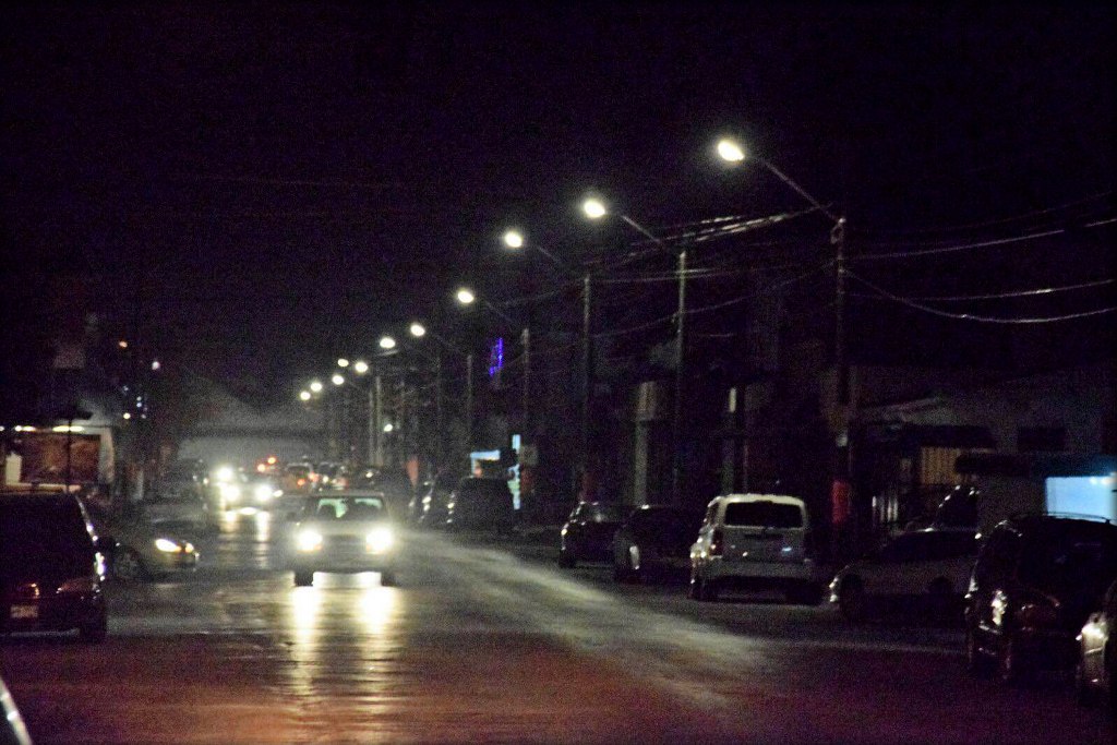 Con calles y avenidas más iluminadas, el gobierno de Lety Salazar genera mejores condiciones de bienestar