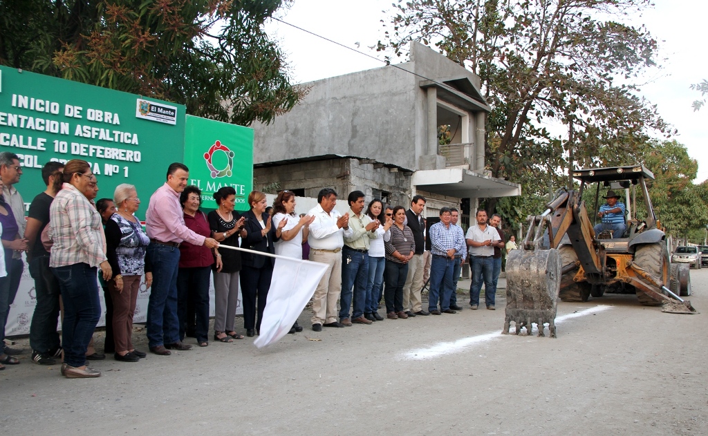 Llegan más pavimentaciones a la Colectiva y Obrera Uno