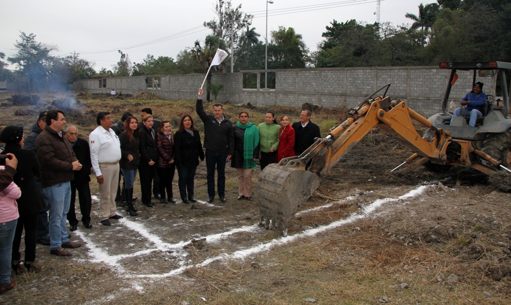Inicia Pablo consolidación del Parque Recreativo "La Difusora"