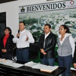 Entrega Pablo aportación municipal del programa Escuelas de Calidad