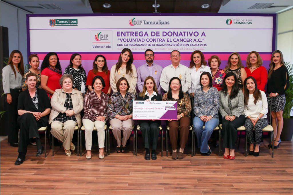 Entrega María del Pilar donativo a Voluntad contra el Cáncer Entrega María del Pilar donativo a Voluntad contra el Cáncer