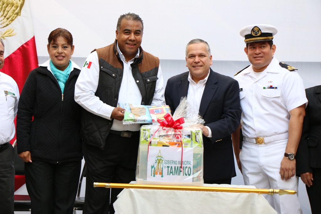 Educación, pieza fundamental y prioridad de mi administración: Gustavo Torres Salinas