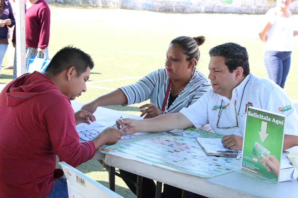 Beneficia "Tampico Móvil" a habitantes de la colonia esfuerzo obrero y sectores aledaños