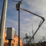 Rehabilita el Gobierno de Tampico la red de alumbrado público en diversos sectores