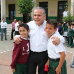 "Con programa de becas municipales, en Tampico nadie se queda sin estudiar": Gustavo Torres