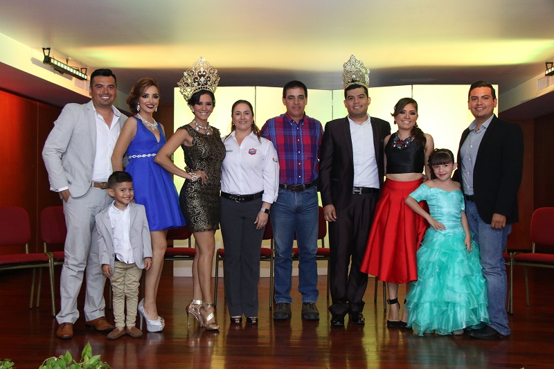 Presentan a los candidatos a reyes del carnaval Tampico 2016