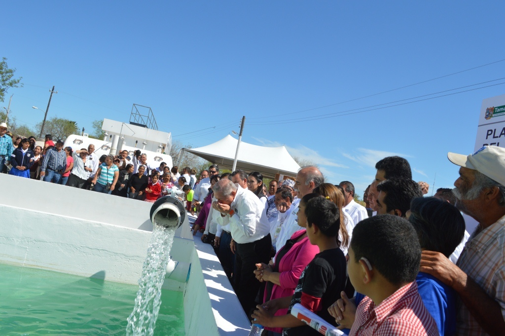 Inaugura gobernador y alcalde planta potabilizadora en el Poblado el Realito Inaugura gobernador y alcalde planta potabilizadora en el Poblado el Realito