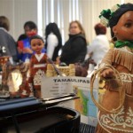 Pasean mujeres entre la equidad y cultura de México