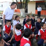 Inaugura Pablo comedor en primaria del ejido Lázaro Cárdenas