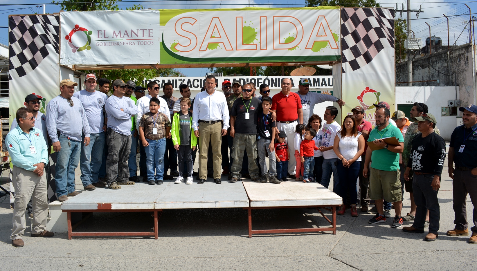 Recibe Mante a decenas de participantes de Ruta 4x4 Comandante Menona