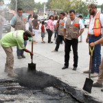 Supervisa Pablo acciones de bacheo en la Linares