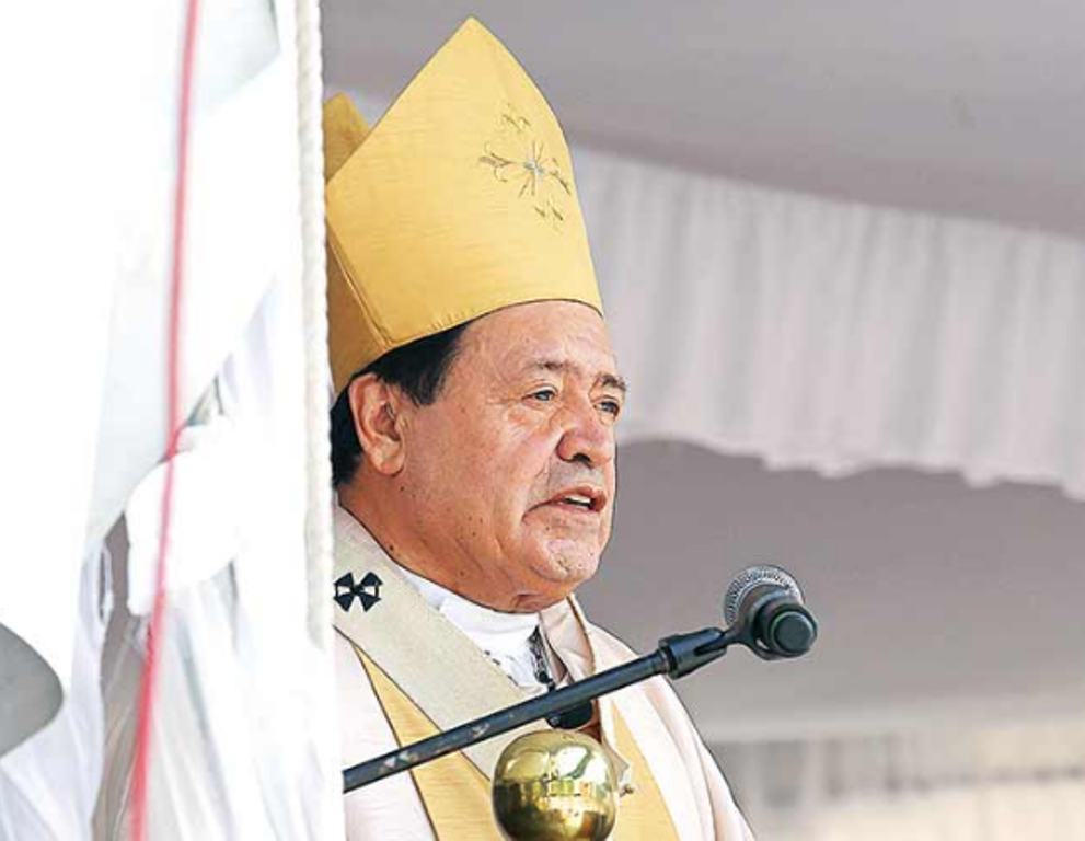 Cardenal critica falta de consulta sobre bodas gay; dice que no hubo democracia