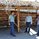 Últimos preparativos para el tianguis artesanal