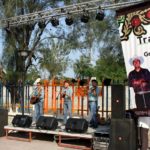 Disfrutan mantenses de gran huapangueada en Balneario La Difusora