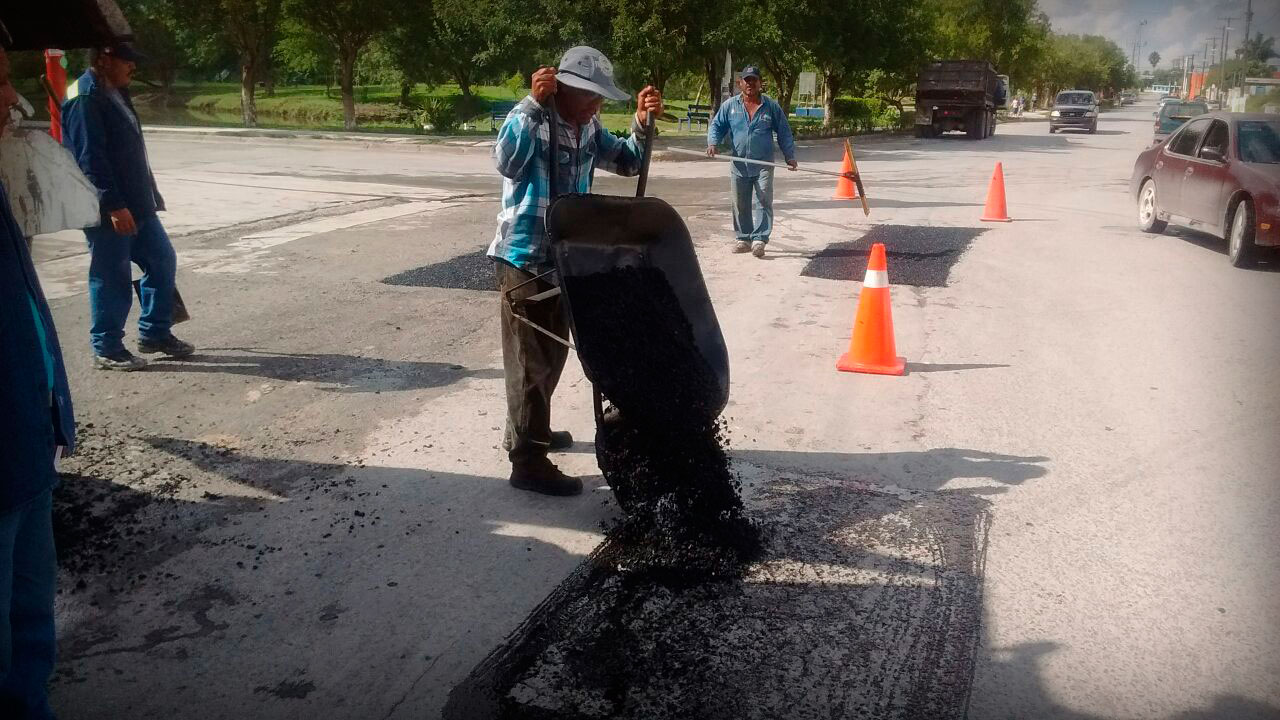 Consolida Lety Salazar infraestructura pública con mas acciones de bacheo Consolida Lety Salazar infraestructura pública con mas acciones de bacheo