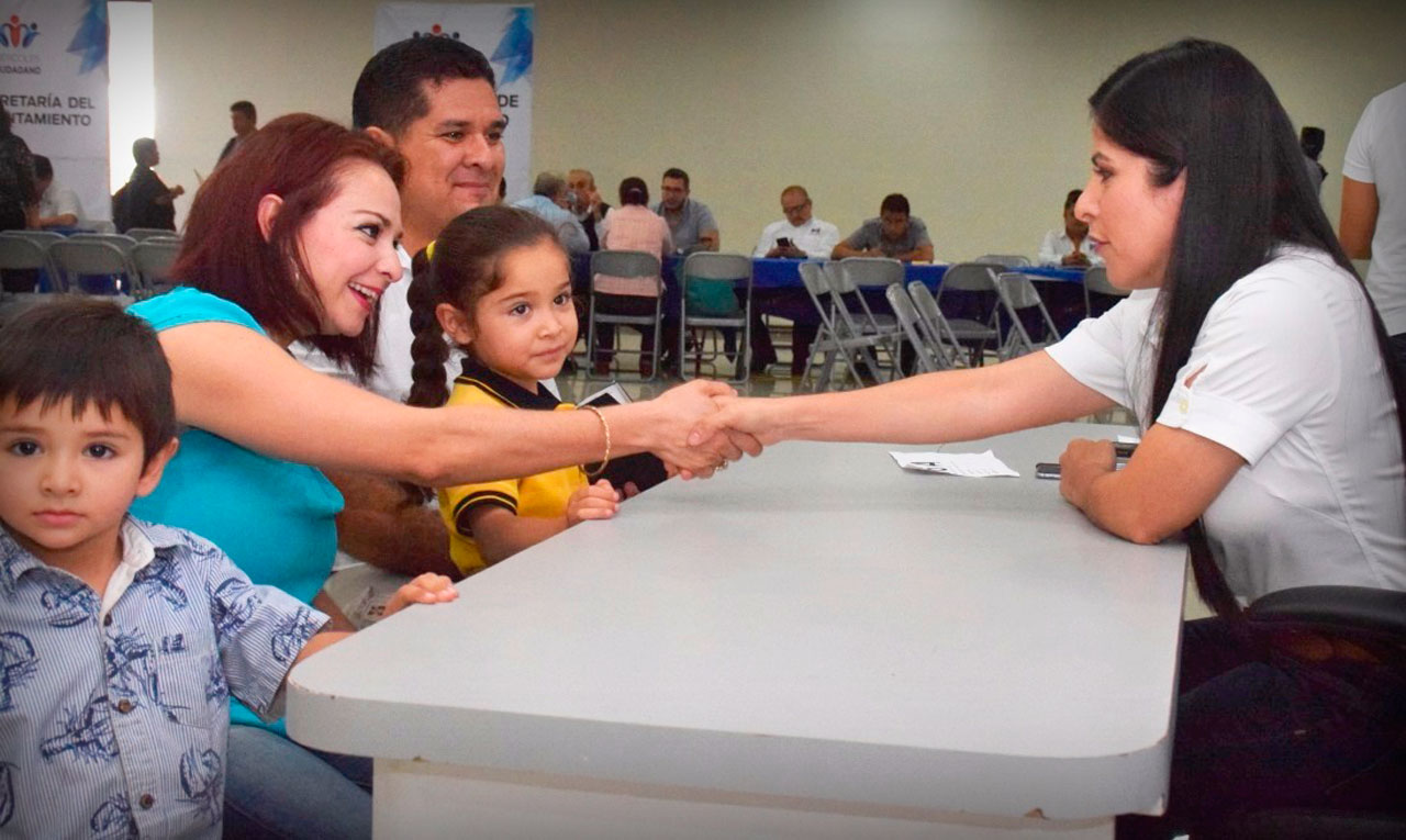Lety Salazar instaura programa para ayudar a todos a pagar adeudos Lety Salazar instaura programa para ayudar a todos a pagar adeudos