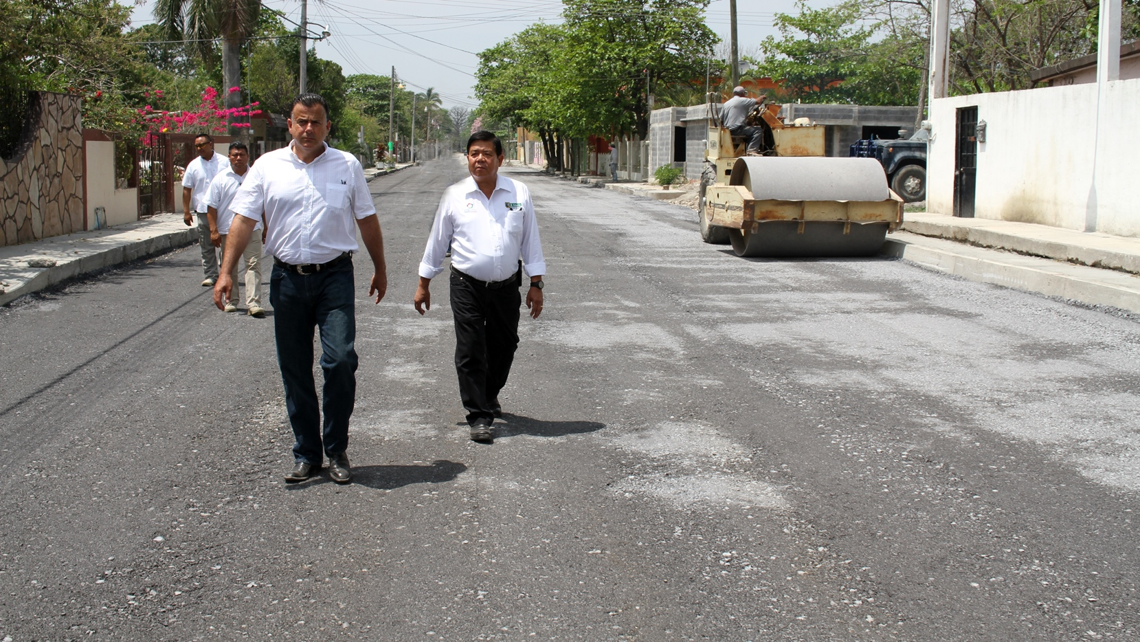 Pavimentan 5,400 m2 de la calle Calderas