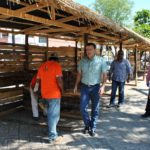 Últimos preparativos para el tianguis artesanal