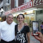 Da bienvenida Gustavo Torres a turistas que nos visitan en este periodo vacacional de verano
