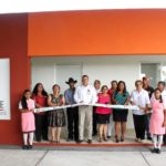 Entrega Pablo desayunador a la telesecundaria Benito Juárez