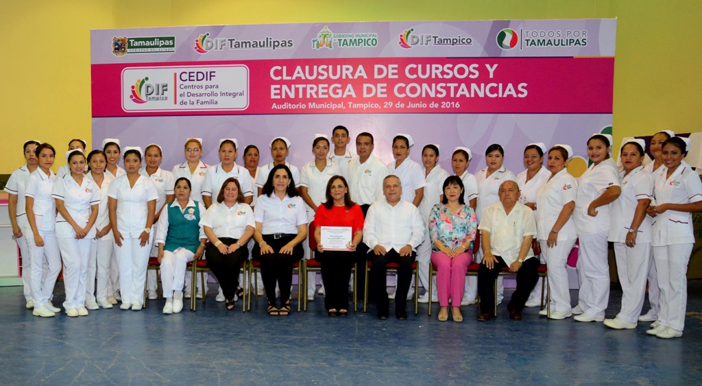 Concluyen estudios alumnos de los CEDIF Tampico