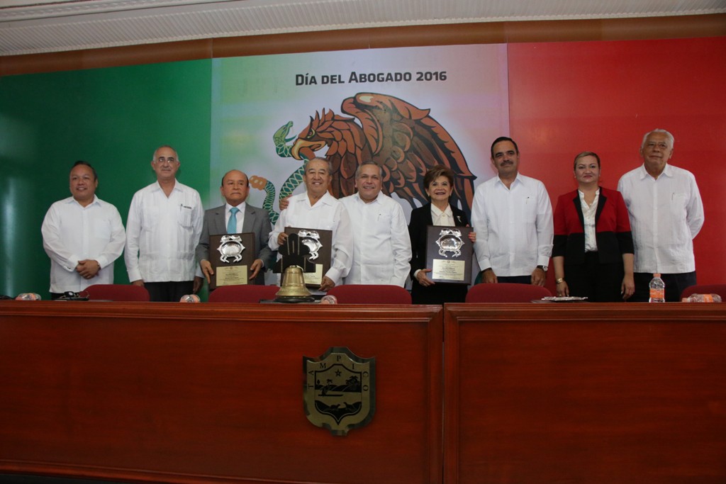 “Abogados, artífices y defensores de la ley, de su cumplimiento y mejora continua’’: Gustavo Torres