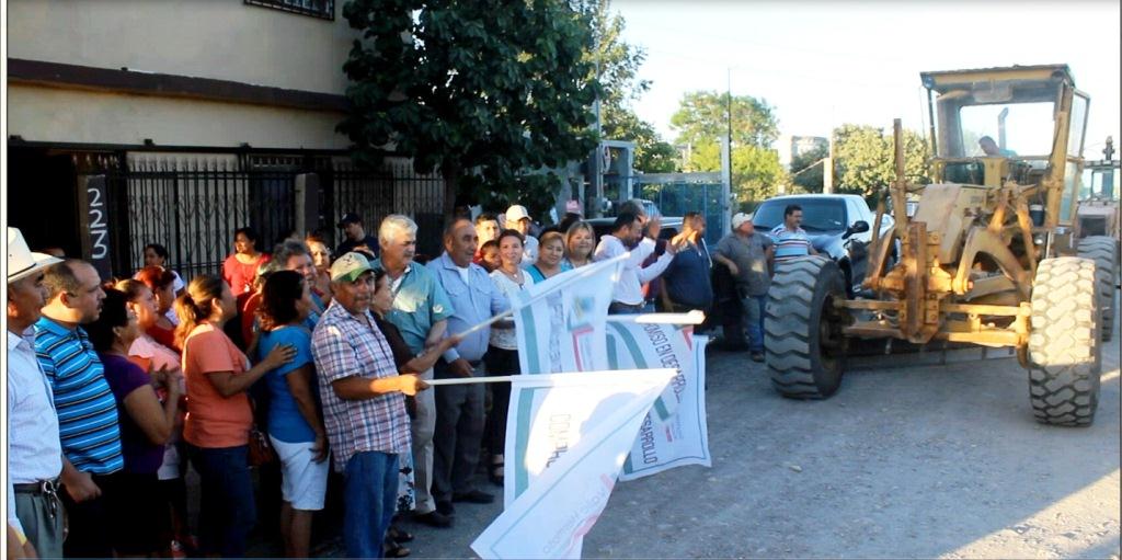 Arranca alcalde obras de pavimentación por 4 MDP