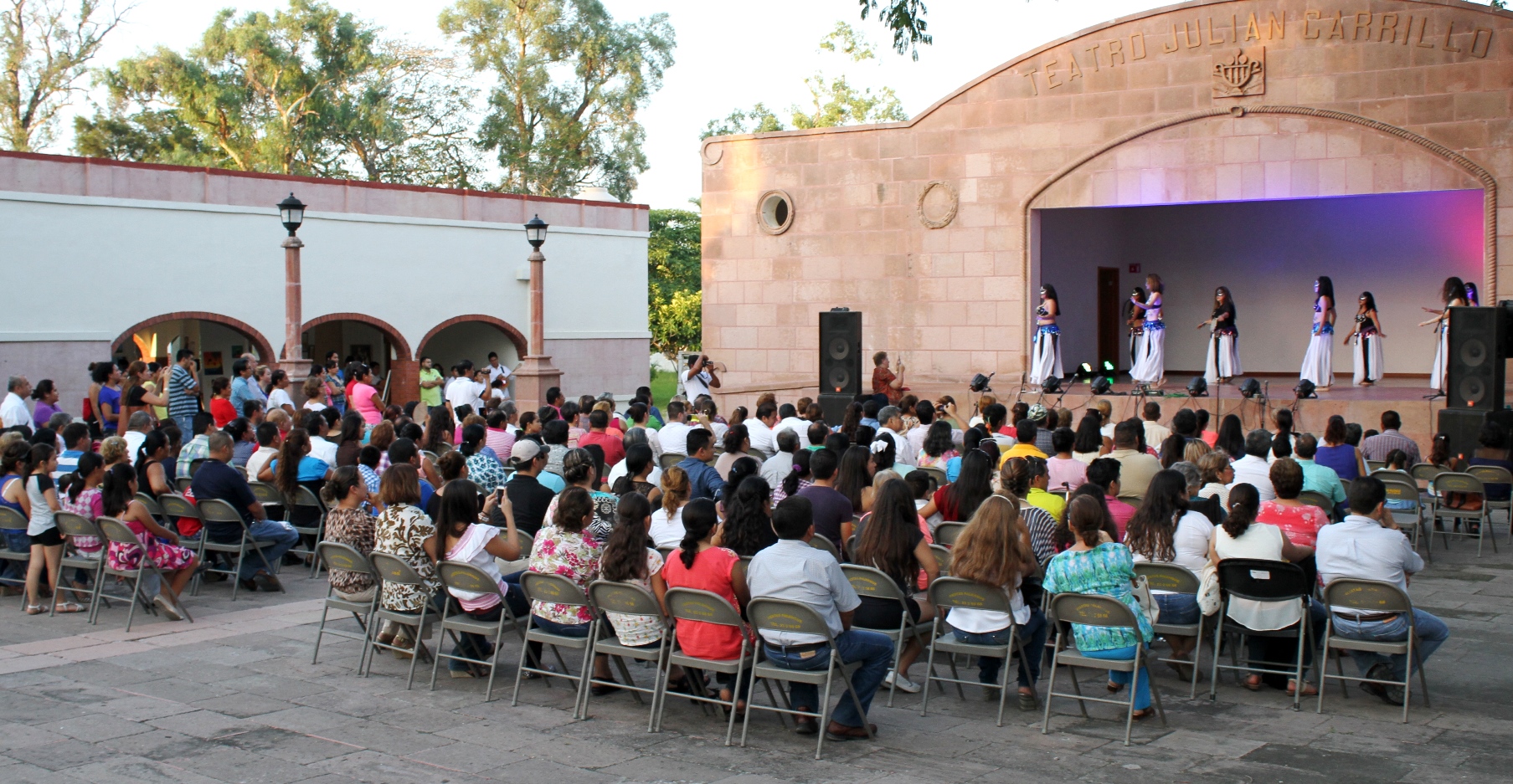 Con grandioso festival, IRBA concluye cursos de arte. Con grandioso festival, IRBA concluye cursos de arte.