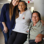 Transforma Lizzy Salazar la calidad de vida de mas abuelitos y familias