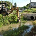 En Mante continúan trabajos de desazolve de drenes