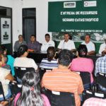 Entrega Pablo recursos del programa Seguro Catastrófico
