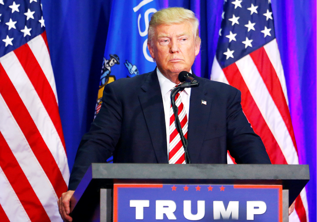 Trump remodela su campaña ante oleada de críticas Trump remodela su campaña ante oleada de críticas