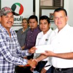 Entrega Pablo recursos del programa Seguro Catastrófico