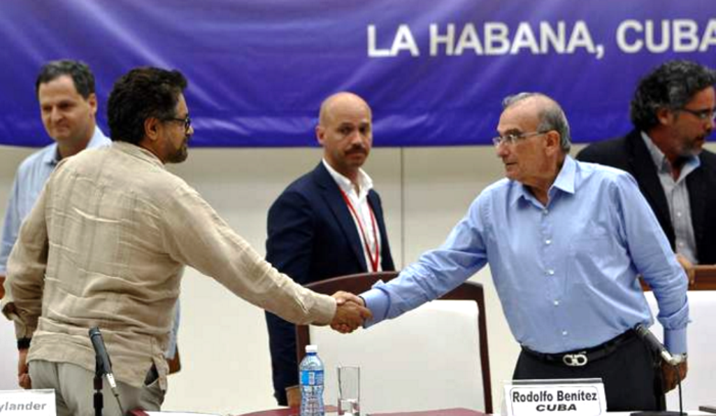 Colombia y las FARC logran pacto sobre justicia
